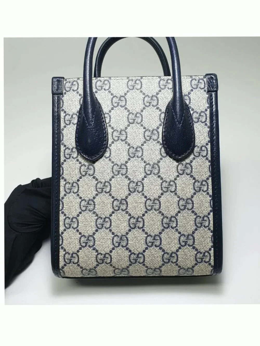 Authentic Gucci GG Supreme Mini Tote Bag Monogram Crossbody - Picture 3 of 11